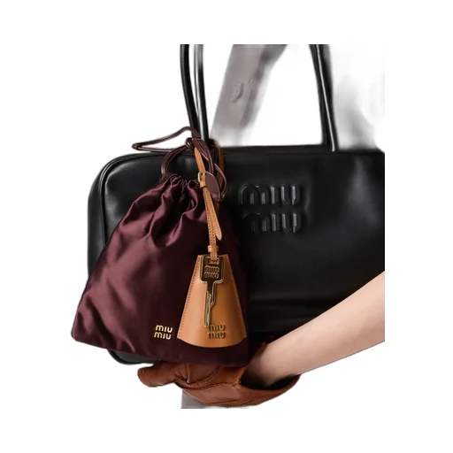 Duchesse Pouch