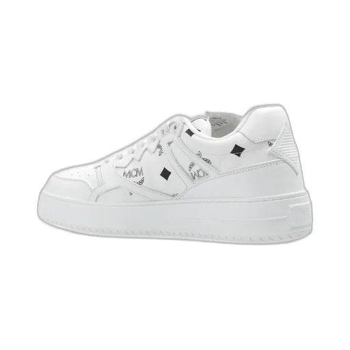 Terrain Sneakers
