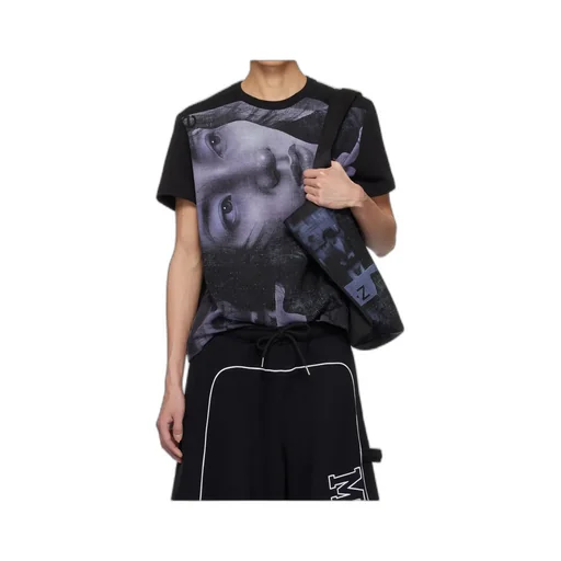 Graphic-Print T-Shirt