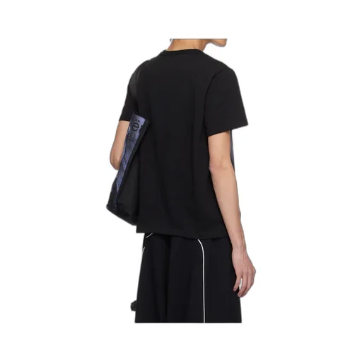 Graphic-Print T-Shirt