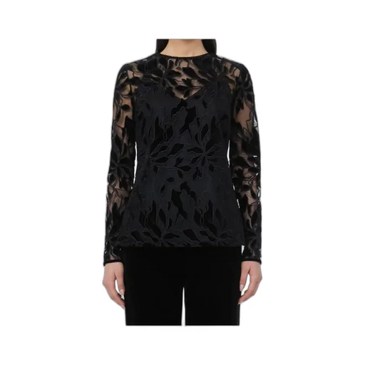 Studio Long-Sleeved Top