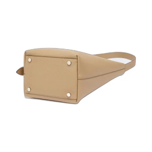 Medium Archetipo Leather Bag