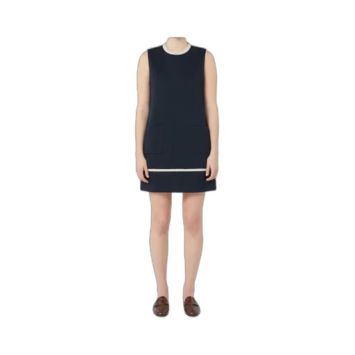 Crewneck Sleeveless Dress