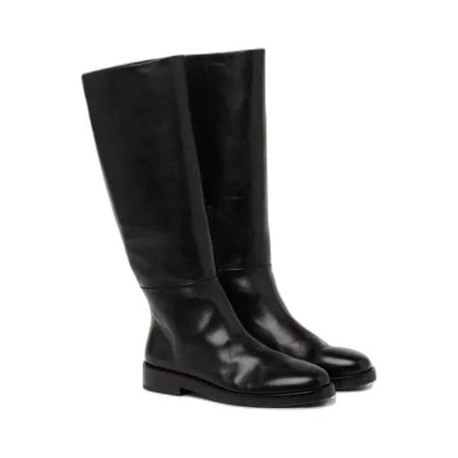 Round Toe Boots
