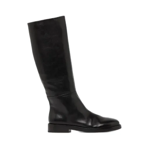 Round Toe Boots