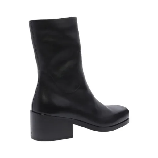 Block-Heeled Zipped Boots
