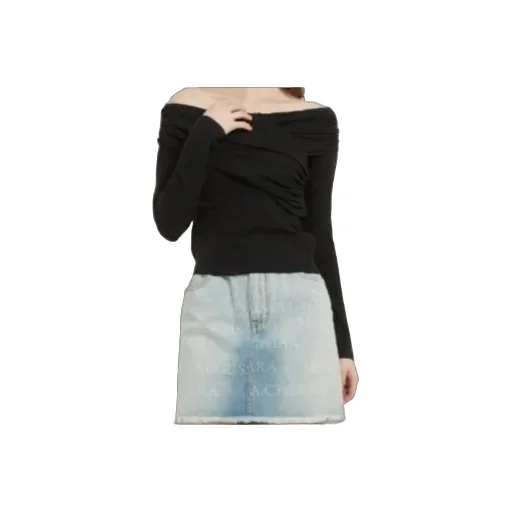 Long-Sleeved Pleated T-Shirt