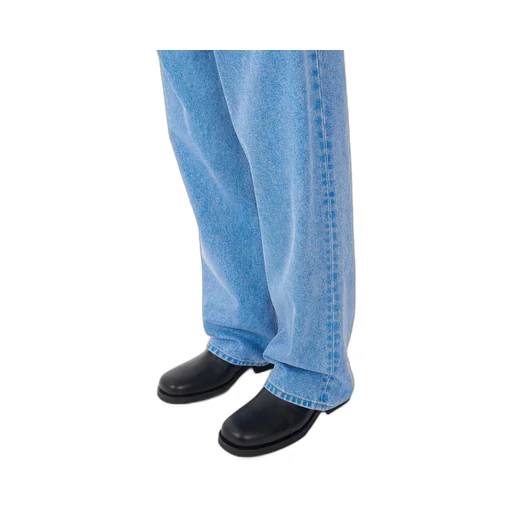 Logo Patch Pleat Jeans