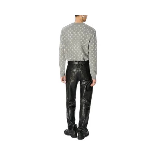 Round-Neck Long-Sleeved Sweater