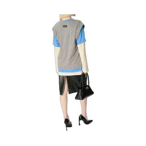 Classic Long-Sleeved Round-Neck T-Shirt