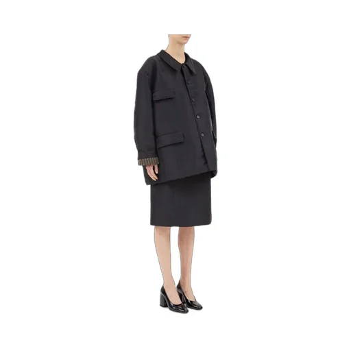 Long-Sleeved Buttoned Jacket