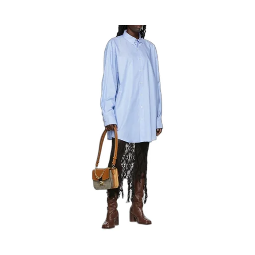 Buttoned Long-Sleeved Shirt