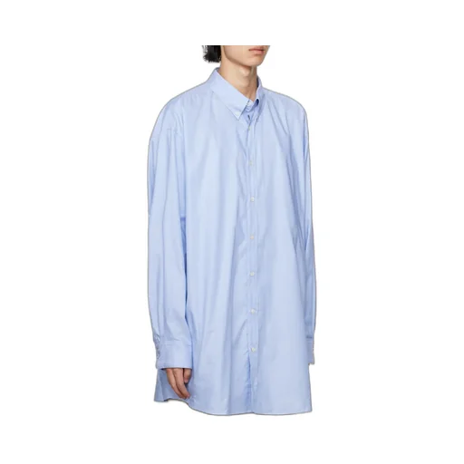 Buttoned Long-Sleeved Shirt