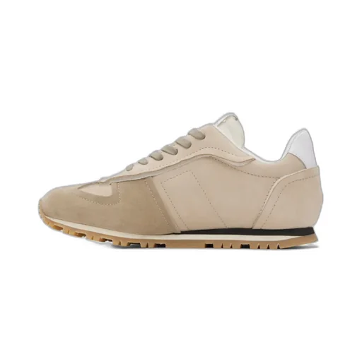 Low-Top Leisure Sneakers