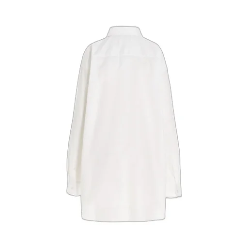 Buttoned Long-Sleeved Shirt
