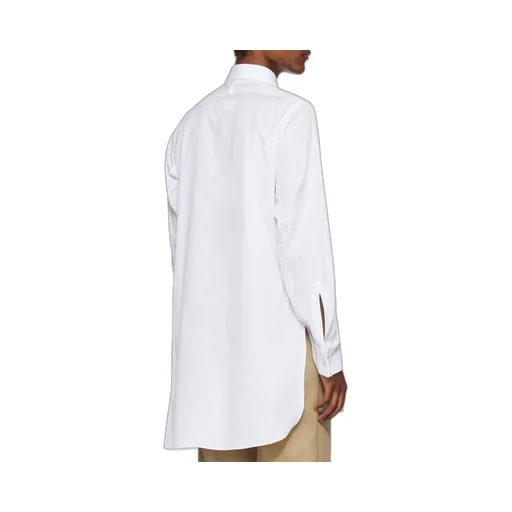 Long-Sleeved Buttoned Shirt