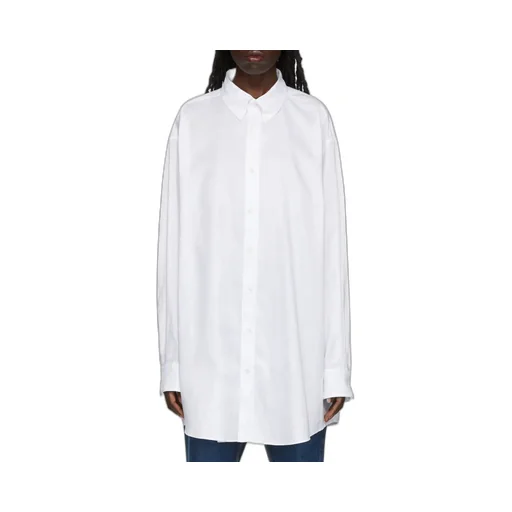 Buttoned Long-Sleeved Shirt
