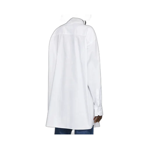 Buttoned Long-Sleeved Shirt