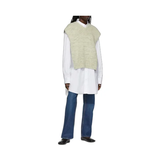 Buttoned Long-Sleeved Shirt