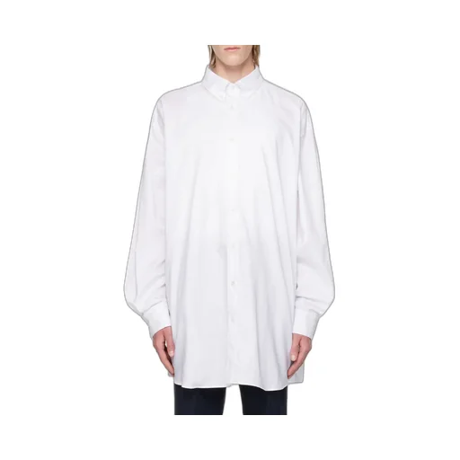 Buttoned Long-Sleeved Shirt