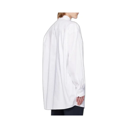 Buttoned Long-Sleeved Shirt