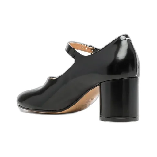 Tabi Buckle-Fastened Mary Jane Pumps
