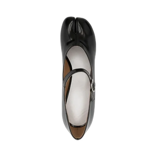 Tabi Buckle-Fastened Mary Jane Pumps