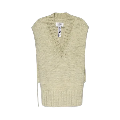 V-Neck Knitted Tank Top