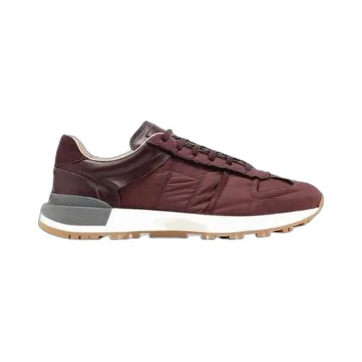 Runner Evolution Low-Top Sneakers