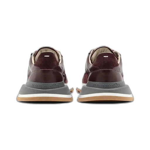 Runner Evolution Low-Top Sneakers