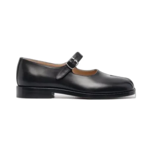 Tabi Toe Flat Shoes