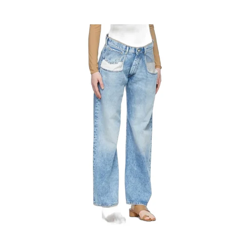 Classic Bootcut Jeans