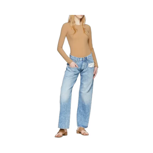 Classic Bootcut Jeans
