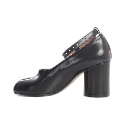 Tabi Mary Jane Pumps