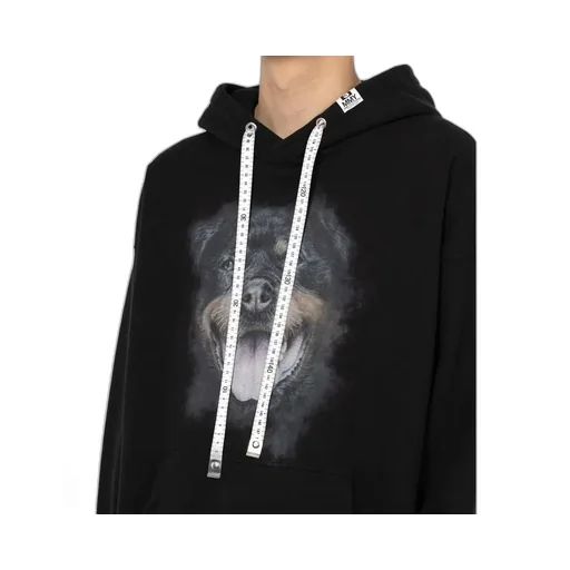 Long-Sleeved Sweatshirt