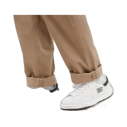 Low-Cut Casual Sneakers