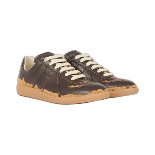 Replica Round Toe Sneakers