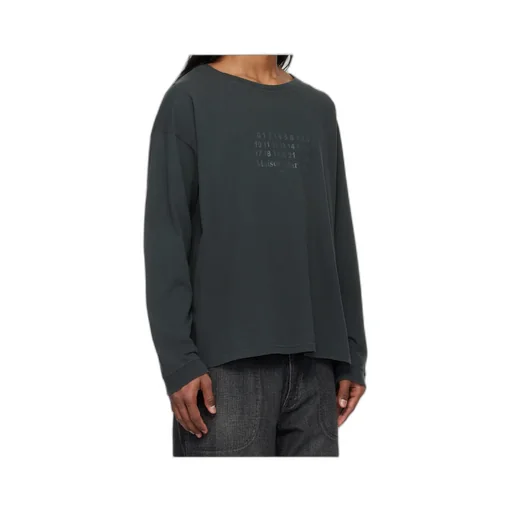 T-Shirt / Washed Black