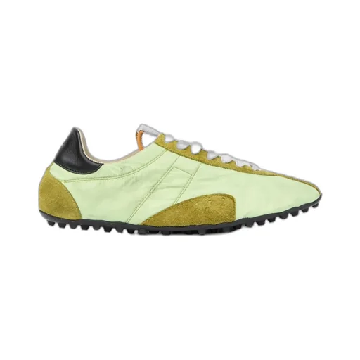 Sprinters Lace-Up Shoes