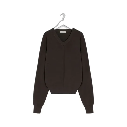 V-Neck Jumper