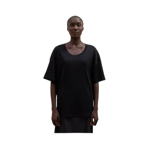 Short-Sleeved Scoop-Neck T-Shirt