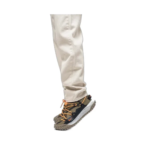 Straight-Leg Jeans