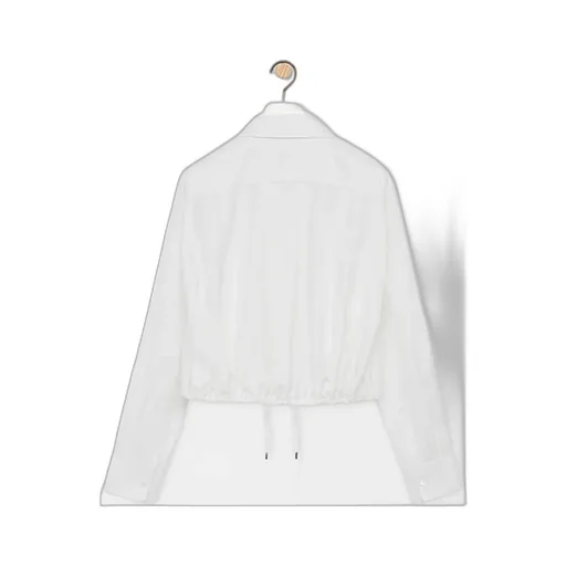 Long-Sleeved Buttoned Shirt