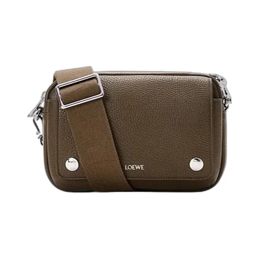 Small Pebble Messenger Bag In Supple Grained Calfskin