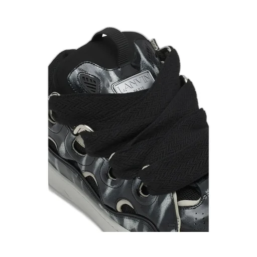 Curb Sneakers