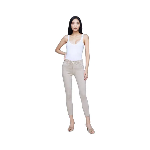 High-Waisted Jeans
