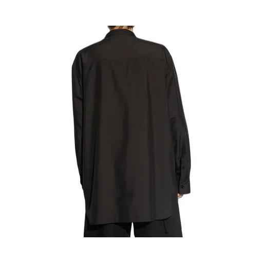 Buttoned Long-Sleeved Shirt