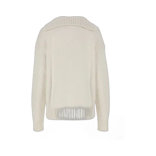 Long Sleeved Split-Neck Jumper