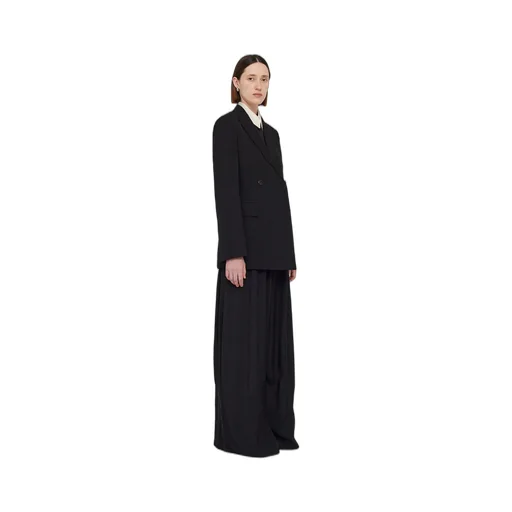 Long-Sleeved Buttoned Shirt