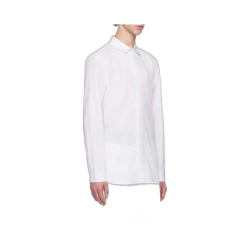 Button-Up Long-Sleeved Shirt